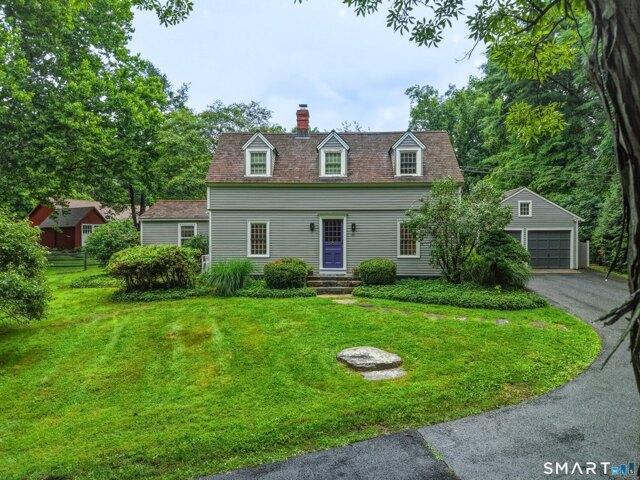 House for sale in Woodbury, Connecticut