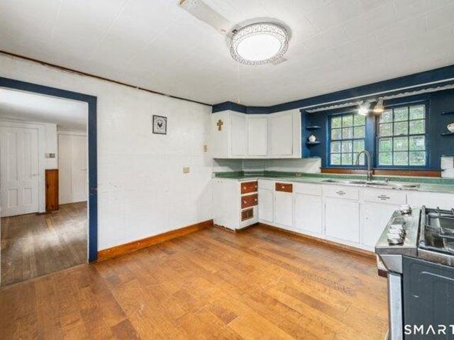 House for sale in Woodbury, Connecticut