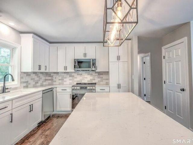 House for sale in Woodbury, Connecticut