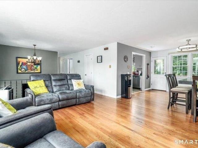 House for sale in Woodbury, Connecticut