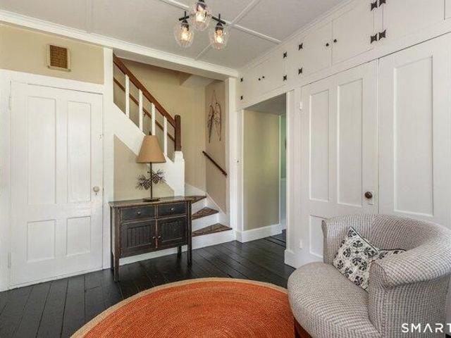 House for sale in Woodbury, Connecticut