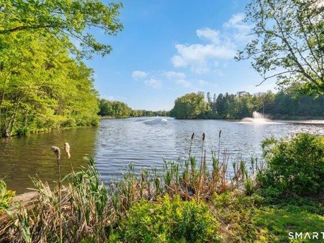 House for sale in Woodbury, Connecticut