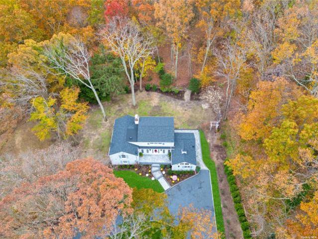 House for sale in Woodbury, Nassau County