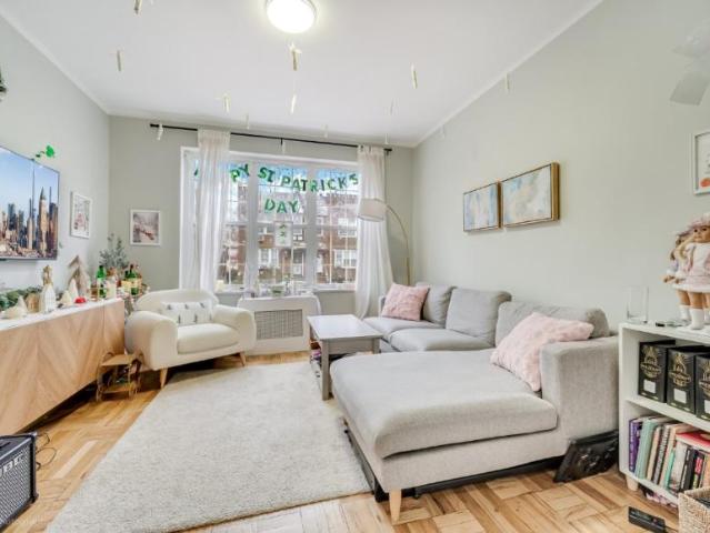 House for sale in Queens, Arverne