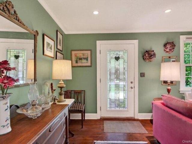 House for sale in Bearsville, New York