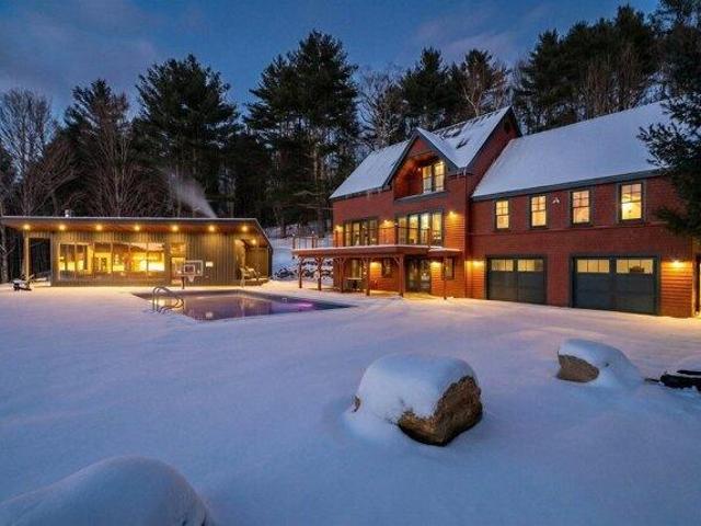 House for sale in Woodstock Village, South Woodstock