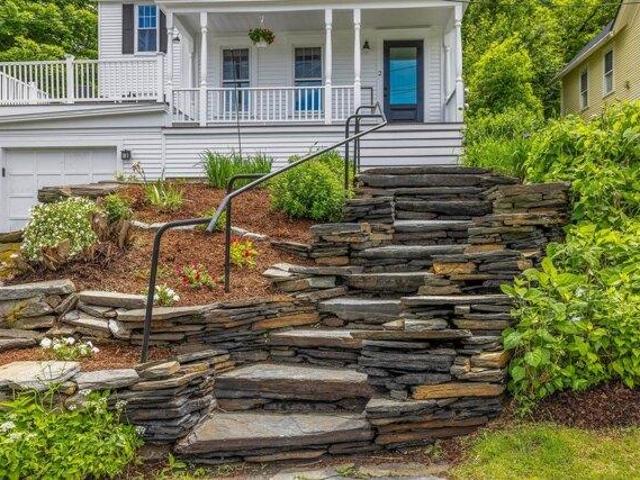 House for sale in Woodstock Village, South Woodstock