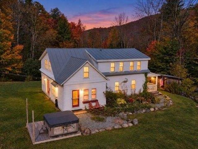 House for sale in Woodstock, Windsor County