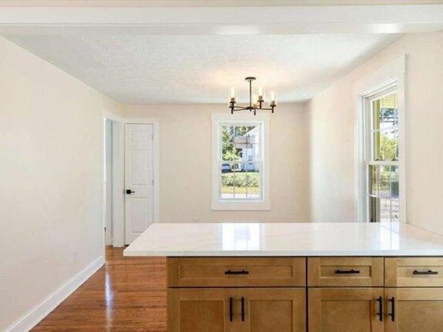 House for sale in Quinsigamond Village, Worcester