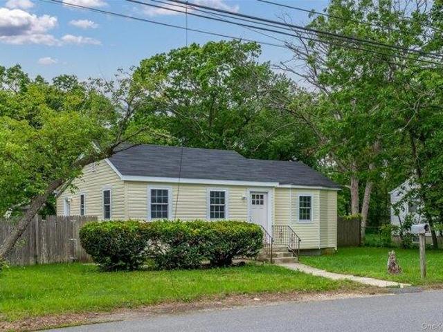 House for sale in Babylon, New York