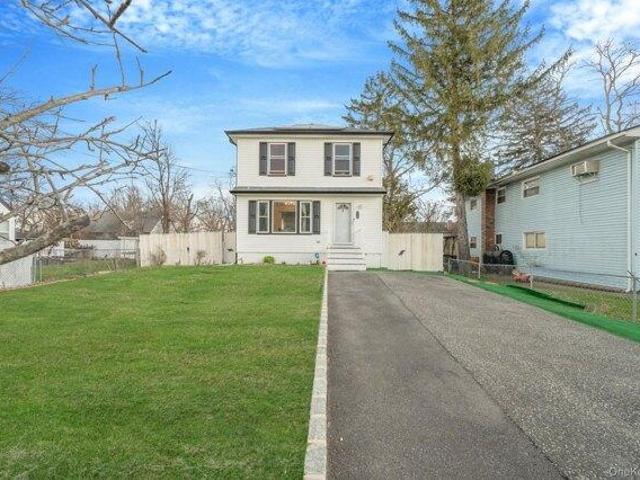 House for sale in Babylon, New York
