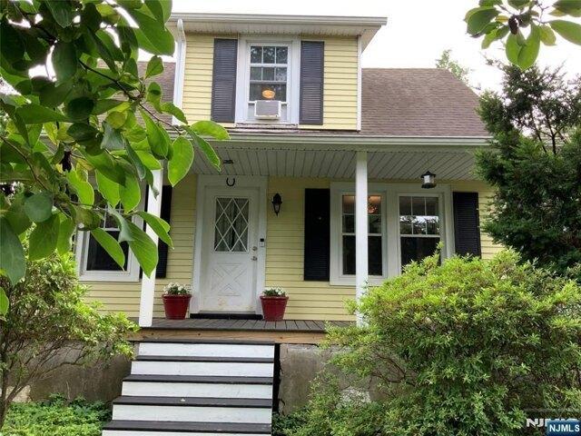 House for sale in Wyckoff, New Jersey