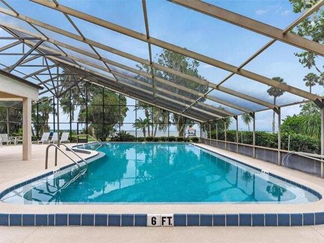 House for sale in Yalaha, Florida