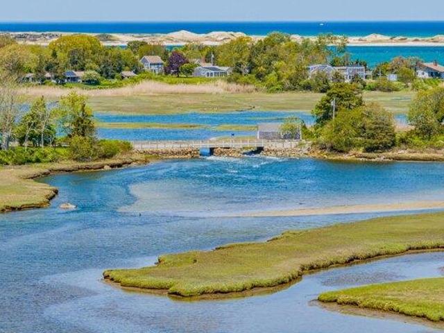 House for sale in South Yarmouth, Massachusetts