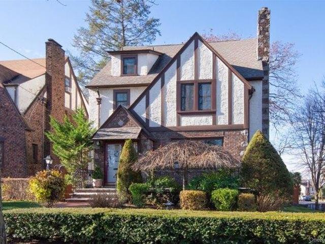 House for sale in Glenwood, New York