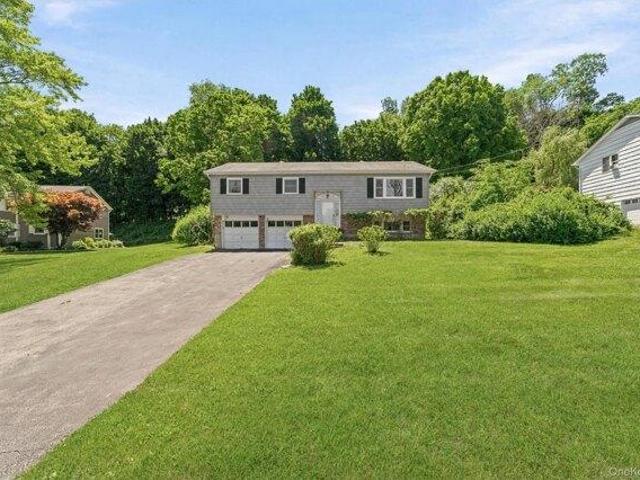 House for sale in Cortlandt Manor, New York