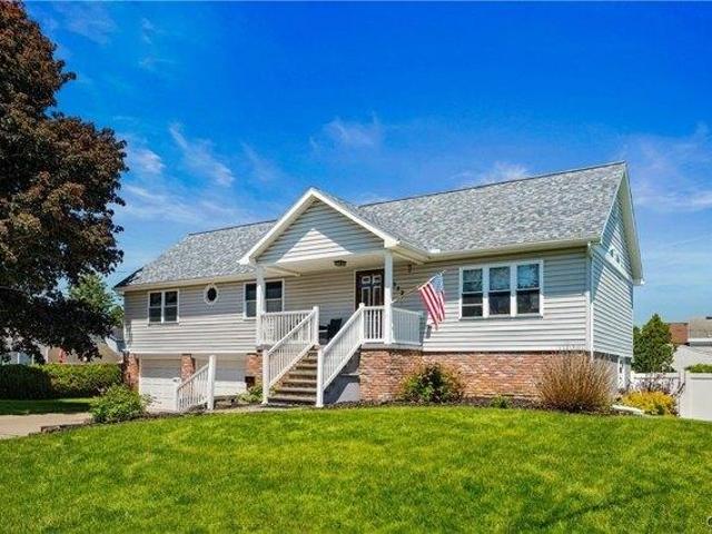 House for sale in Oneida, New York