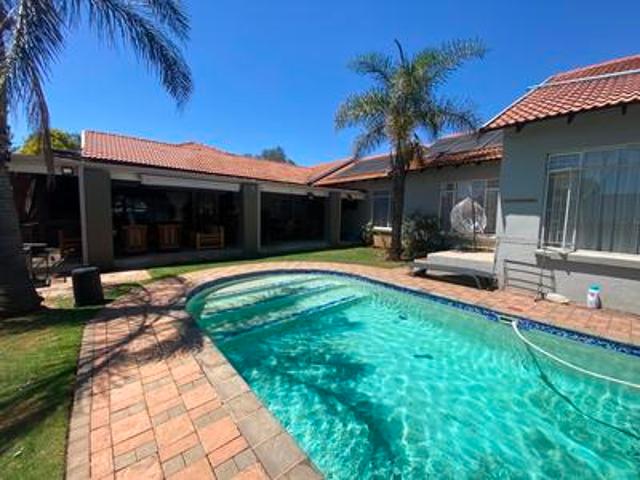 House for sale in Pullens Hope, Mpumalanga