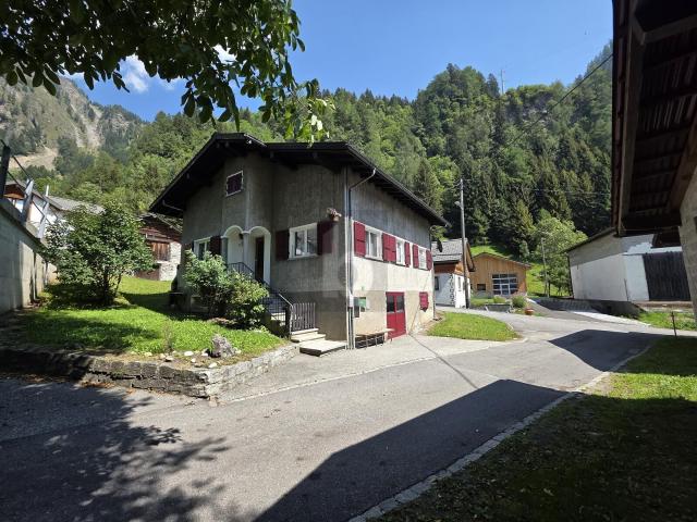 Haus kaufen in Campo, Blenio, Tessin
