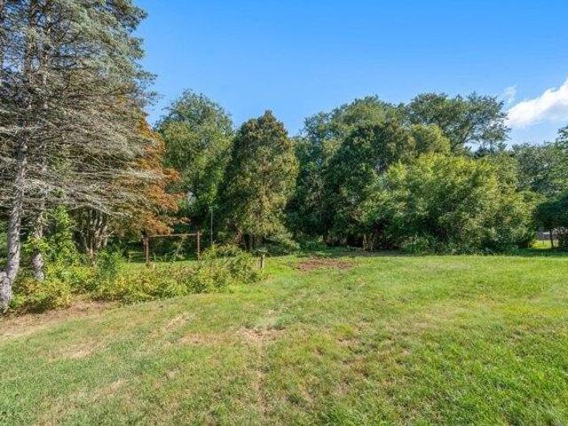 House for sale in Coury Heights, Acushnet