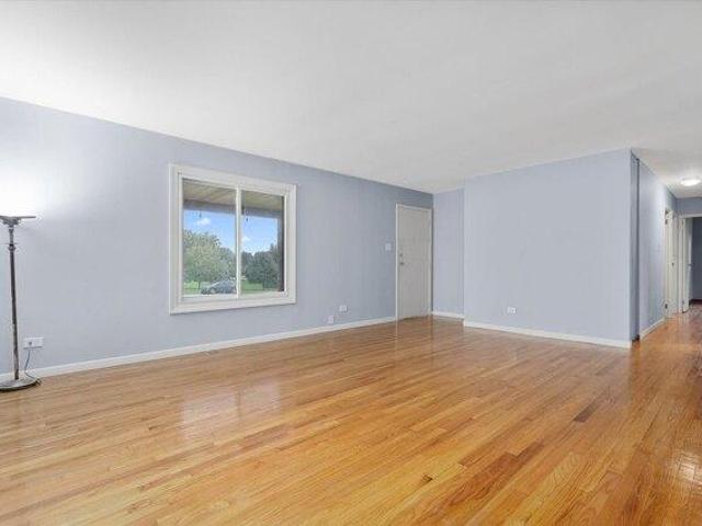 House for sale in Addison, Illinois