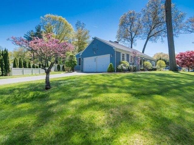 House for sale in Hampden, Massachusetts