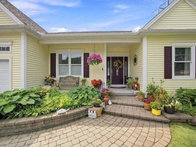 House for sale in Hampden, Massachusetts