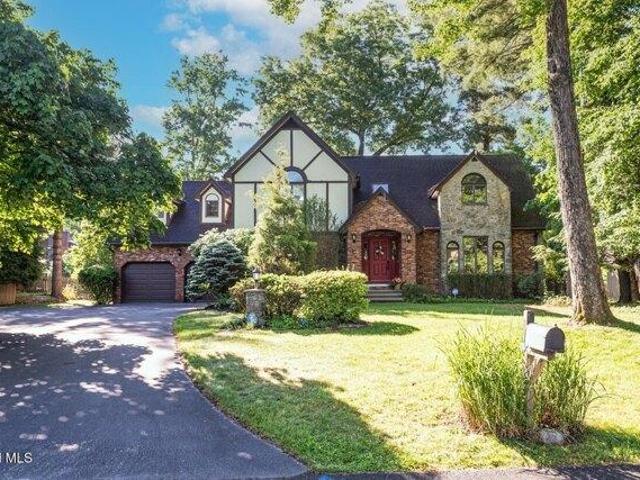 House for sale in Guilderland, New York
