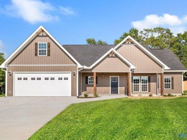 House for sale in Albertville, Alabama