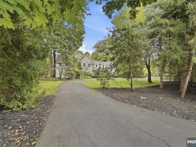House for sale in Allendale, New Jersey