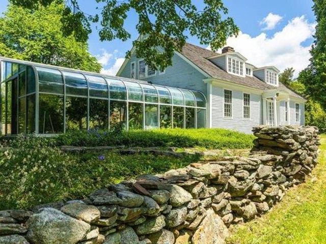 House for sale in New Hampshire