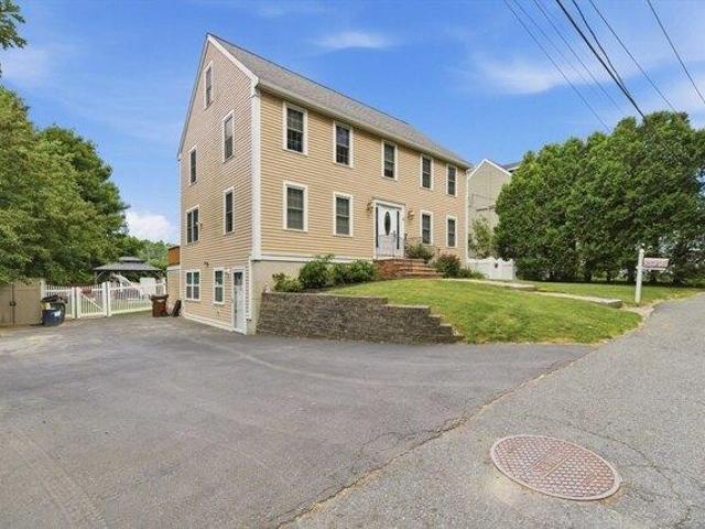 House for sale in Amesbury, Massachusetts
