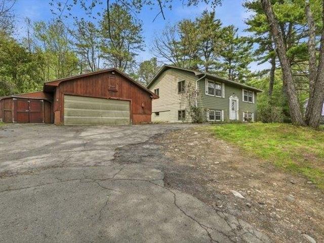 House for sale in Amherst, Massachusetts
