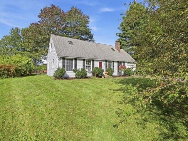 House for sale in Pomeroy Village, Amherst