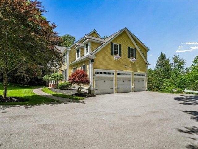 House for sale in New Hampshire