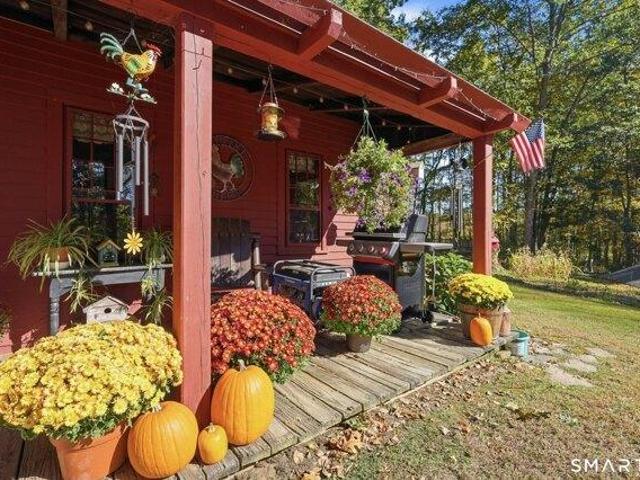 House for sale in Ashford, Northeastern Connecticut Planning Region