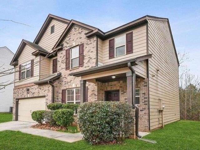 House for sale in Red Oak, Georgia