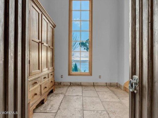 House for sale in Hilton, Atlantic Highlands