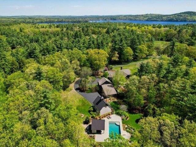 House for sale in New Hampshire
