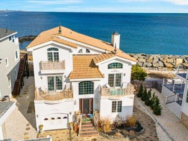 House for sale in Avalon, New Jersey