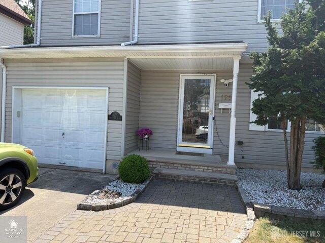 House for sale in Avenel, New Jersey