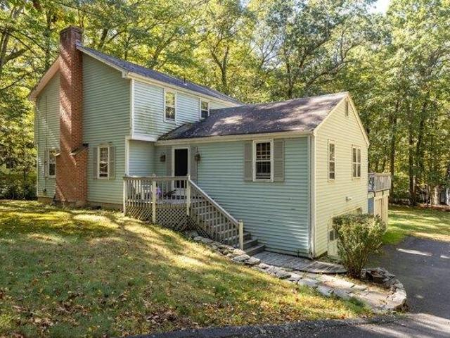 House for sale in Avon, Connecticut