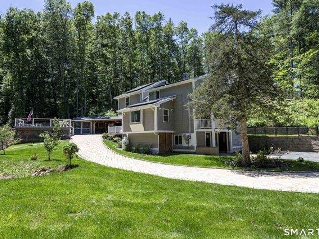 House for sale in Avon, Connecticut