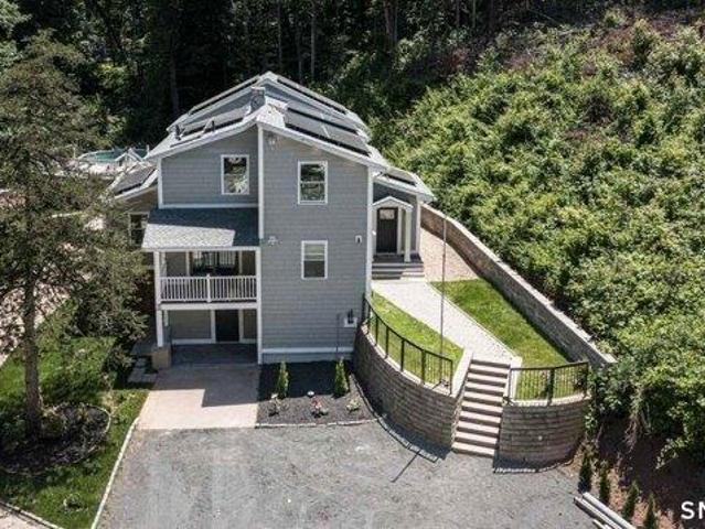 House for sale in Avon, Connecticut