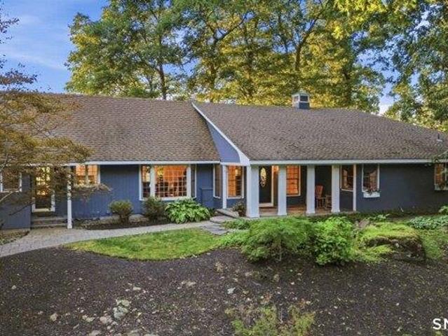 House for sale in Avon, Capitol Planning Region
