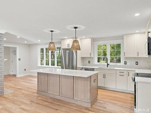 House for sale in Lovely Street, Avon