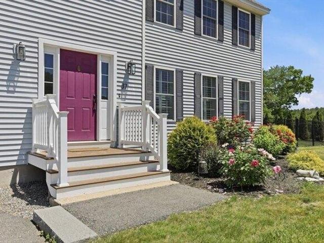 House for sale in Ayer, Massachusetts