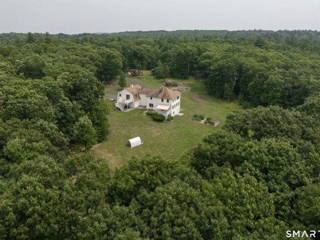 House for sale in Barkhamsted, Connecticut