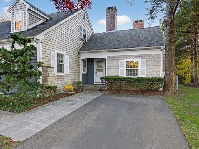 House for sale in Barnstable