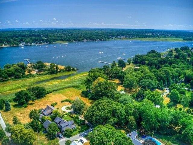 House for sale in Barrington, Rhode Island